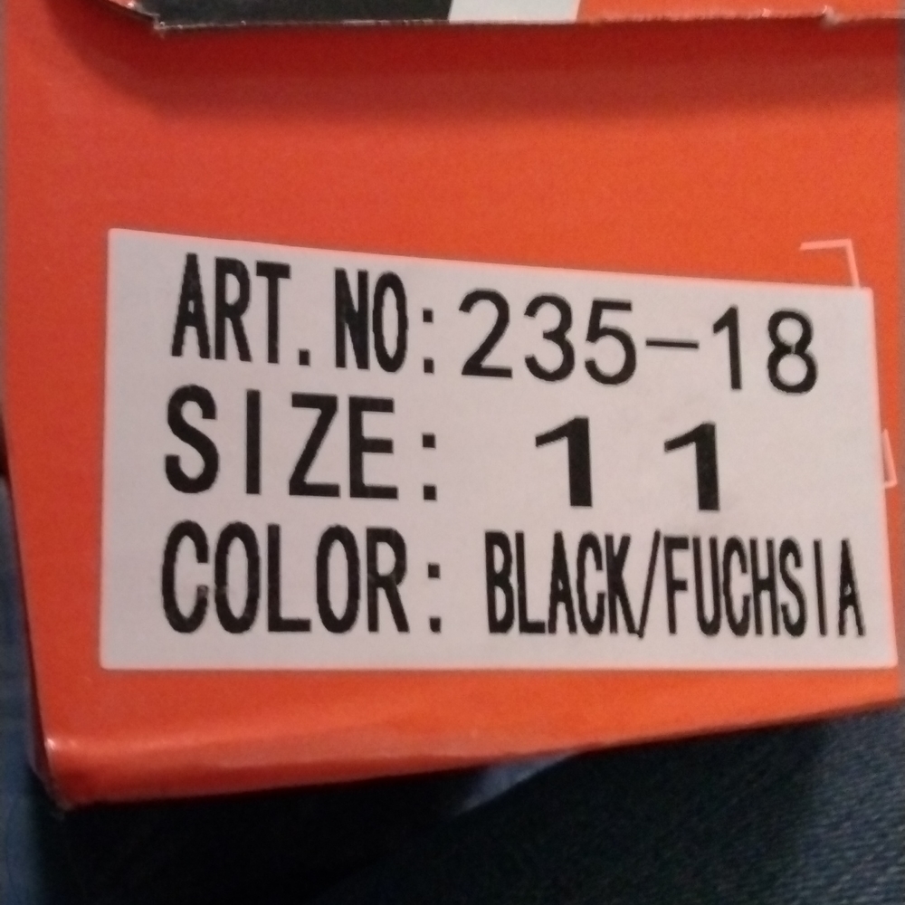 Toddler girl sneaker